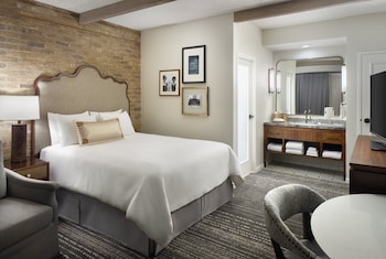Standard Room, 1 Queen Bed