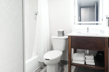 Standard Room, 2 Queen Beds