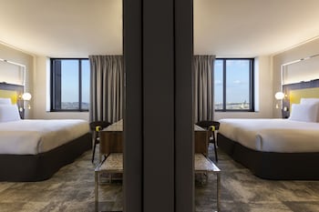 Deluxe Twin Room, Multiple Beds, Connecting Rooms