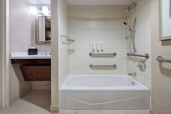 Room, 2 Queen Beds (Mobility Accessible, Tub)