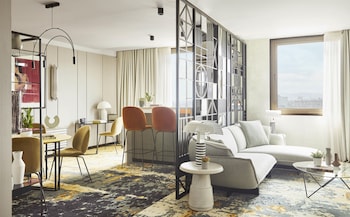 Suite, 1 Bedroom (Iconic)