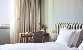 Junior Suite, 1 King Bed