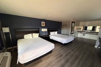 Room, 2 Double Beds, Non Smoking