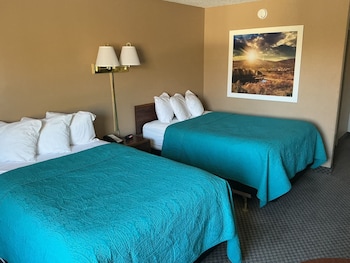 Basic Double Room, 2 Double Beds