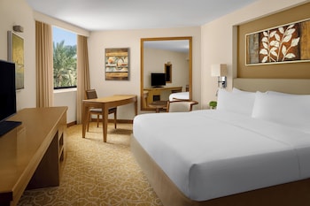 Classic Room, 1 King Bed, Garden View