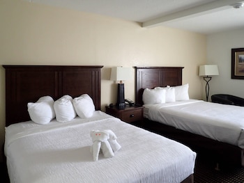 Standard Room, 2 Queen Beds, Non Smoking