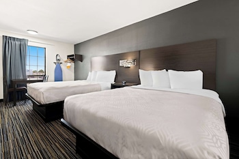 Standard Room, 2 Queen Beds, Non Smoking