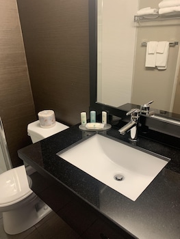 Second Floor, 1 King Bed, Non Smoking (Not Pet Friendly)