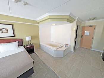 Second Floor, Suite, 1 King Bed, Non Smoking (Not Pet Friendly)