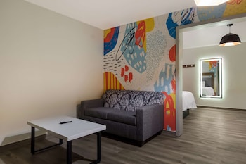 Suite, 2 Queen Beds, Non Smoking