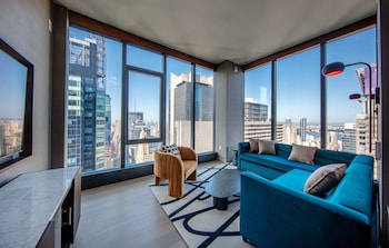 King Suite Skyline View