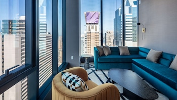 King Suite Skyline View