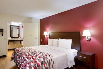 Standard Room, 1 King Bed, Accessible (Smoke Free)