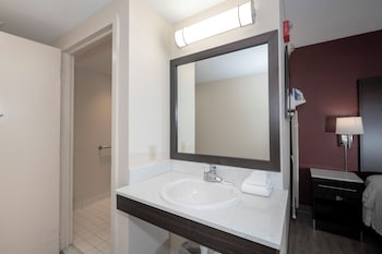 Superior Room, 1 King Bed, Accessible, Non Smoking