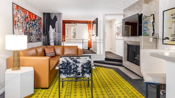 Premier Suite, 1 King Bed, Balcony