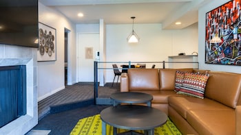 Room, 1 Bedroom (Residence, 2 Queen Beds)