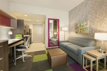 Studio, 1 Queen Bed, Accessible, Bathtub (Mobility & Hearing)