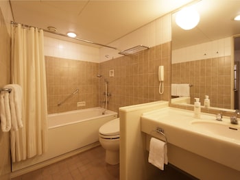 (Annex) Executive Triple Room, Non Smoking