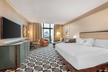 Premier Room, 1 King Bed, City View
