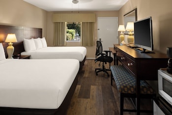 Deluxe Room, 2 Queen Beds