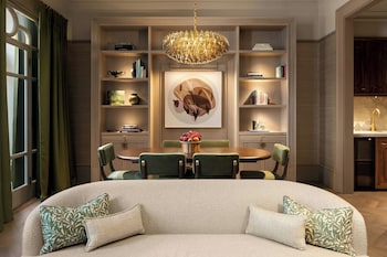 Botanical 2  Bedroom Suite