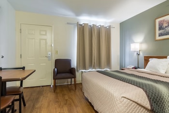 Suite, 1 Double Bed, Accessible, Non Smoking (Two Rooms, Roll-In
 Shower)