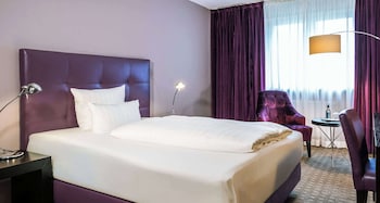 Superior Room, 1 Queen Bed