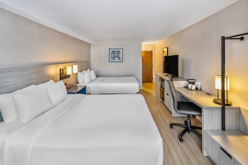 Room, 2 Queen Beds