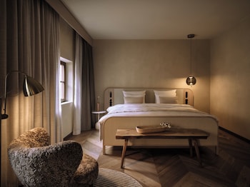 Deluxe Junior Suite