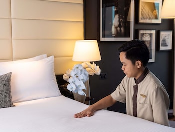 Superior Room, 1 King Bed, City View