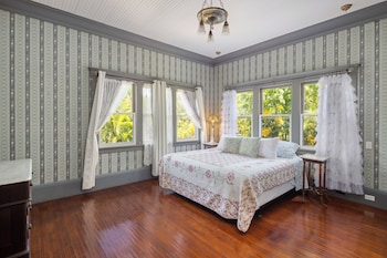 Guild Master Suite