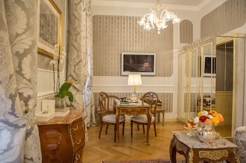 Grand Deluxe Double Room