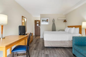 Standard Room, 1 King Bed, Non Smoking