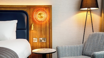 Premium Room, 1 King Bed with Sofa bed