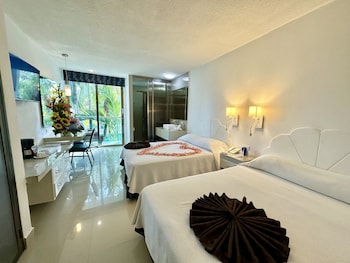 Premium Room, 2 Double Beds, Non Smoking, Pool View
