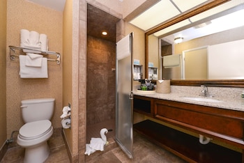 Suite, 1 King Bed, Non Smoking, Refrigerator & Microwave (Walk-in Shower)