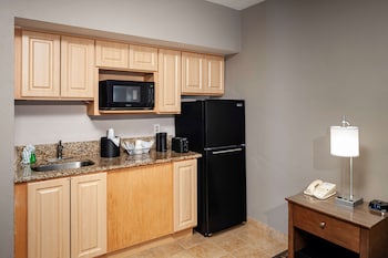 Suite, Multiple Beds, Balcony, Ocean View