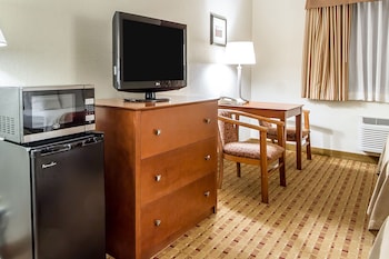 Standard Room, 2 Queen Beds, Non Smoking