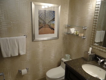 Room, 1 King Bed, Corner