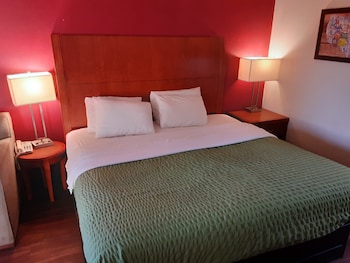 Standard Room, 2 Queen Beds, Smoking