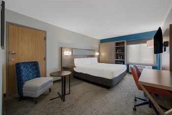 Standard Room, 1 King Bed, Accessible (Hearing)