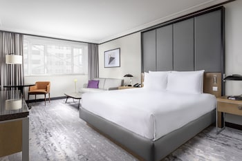 Family Room, 1 King Bed (Limited)