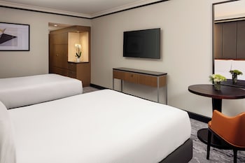 Double Room, 2 Queen Beds (Limited)