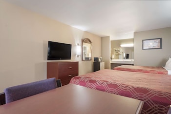 Standard Room, 2 Queen Beds, Non Smoking