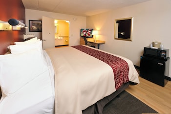 Superior Room, 1 King Bed, Accessible (Smoke Free)