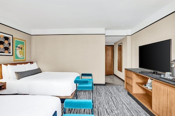 Standard Room, 2 Queen Beds, City View