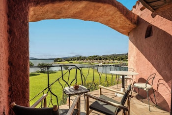 Premium Room, 1 King Bed, Terrace, Sea View (island)