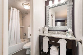 Room, 2 Queen Beds, Non Smoking (Pet Friendly)