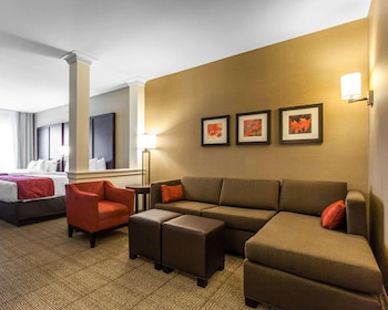 Suite, Multiple Beds, Non Smoking