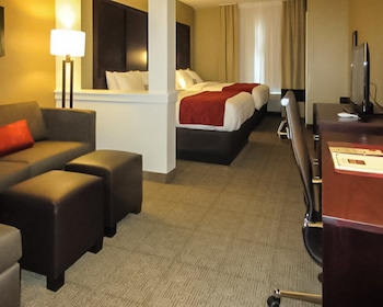 Suite, Multiple Beds, Non Smoking
